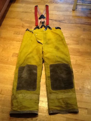 Globe firefighter fire fighter turnout bunker gear pants trousers 34x28   b for sale