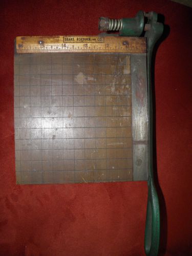 VINTAGE SEARS ROEBUCK &amp; CO. SMALL PAPER CUTTER - TRIMMER - CRAFTS - DESKTOP