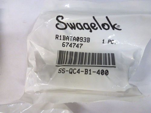 Swagelok Stainless Steel Quick Connect Body, 0.2 Cv, 1/4&#034;  SS-QC4-B1-400