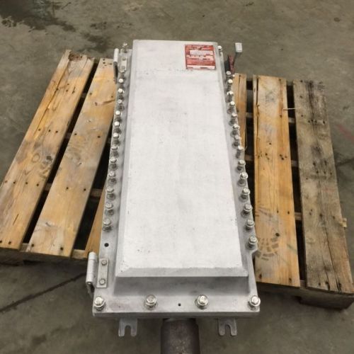 Crouse-hinds 400 amp explosion proof disconnect, ebmb series for sale