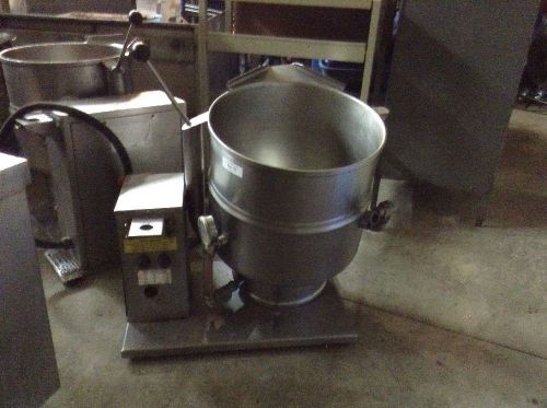 3 groen double steam kettles tdb-40 w/stands dual and single for sale