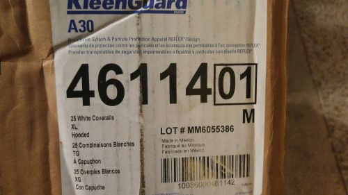 KleenGuard A 30  25 white coveralls xl hooded 4611401