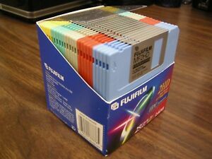 Fujifilm 3.5 2HD High Density Color Disks 1.44MB IBM Formatted Diskettes 25 NEW