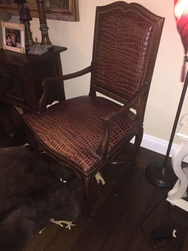 Gola Grande Leather &amp; Wood Arm Chair with Studded Detailing Excellent condition