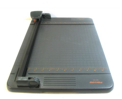 Fiskars 12&#034; rotary paper cutter with extra trimmer mat must see for sale