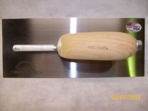 harrington professional Plaster trowel with wooden handle 11&#034;x 4-1/2&#034;  p3c new