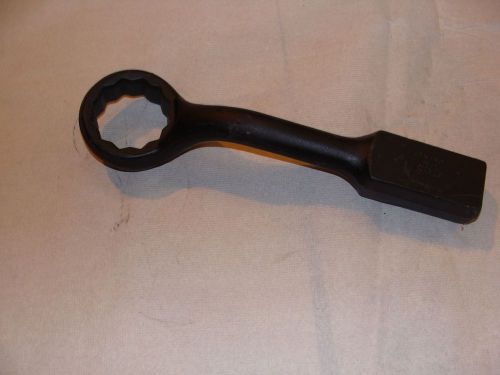 ARMSTRONG 33-082 OFF-SET 12 POINT 2-9/16 INCH STRIKING WRENCH USED AS IS