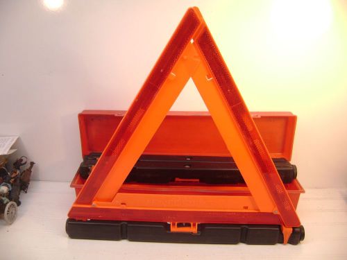 SIGNAL-STAT  #798 WARNING TRIANGLE FLARE KIT, ROAD TRIANGLES, FREE SHIPPING
