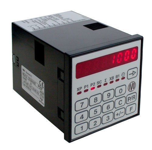 Baumer IVO NE212.022AXA2 8-Digit Batch Counter / 2 Preset / PLC / Encoder Input