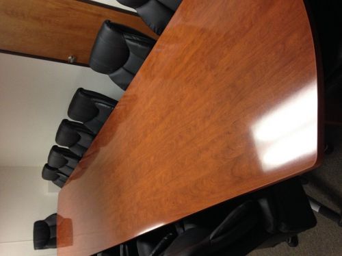 Gorgeous Conference Table *PICK UP ONLY*