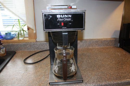 bunn commercial pourover  coffee maker two warmer