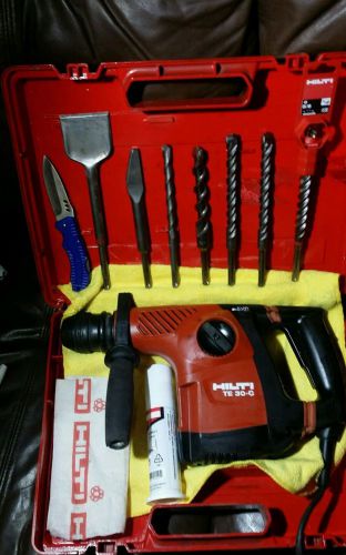 HILTI TE 30-C HAMMER DRILL, W/ FREE EXTRAS, MINT CONDITION, FAST SHIPPING