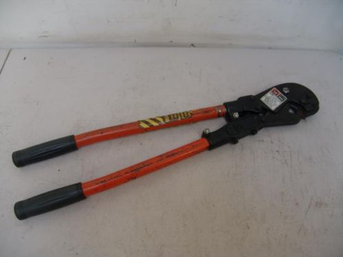 THOMAS &amp; BETTS T&amp;B TBM8S MANUAL CRIMPER WITH 1 DIE &lt;--- GREAT SHAPE