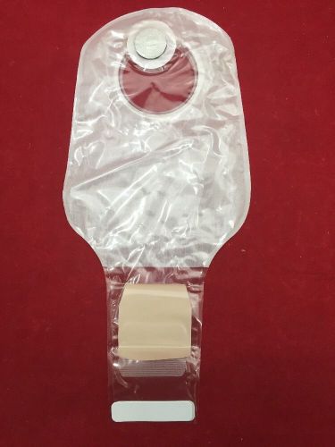 NEW LOT OF 17 CONVATEC Transparent Drainable Pouch w/Invisible Outlet 411361