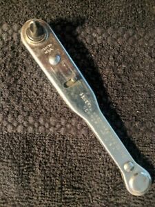 GENERAL  PHILLIPS,  RATCHETING,  REVERSIBLE, SCREWDRIVER, ( NO. 807-X ) MADE USA