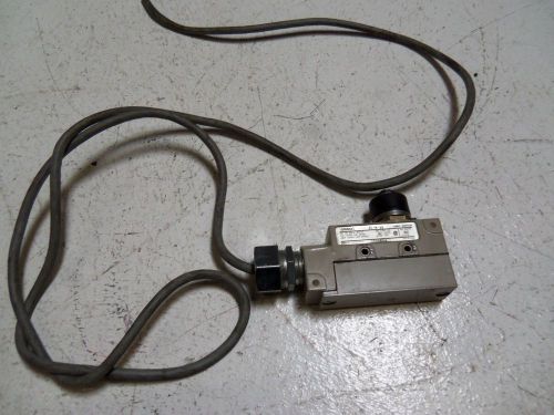 OMRON ZE-N-2S SNAP ACTION LIMIT SWITCH *USED*