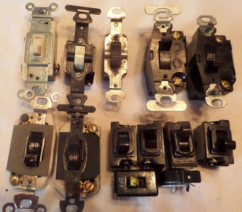 Lot of 1 Assorted Vintage Deco Bakelite Wall Light Switches~Estate Find~!