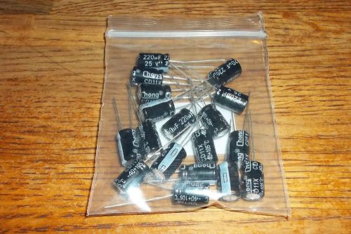 NEW 18 x 220uF 25V 105C Radial Electrolytic Capacitor 8x11mm - USA Seller