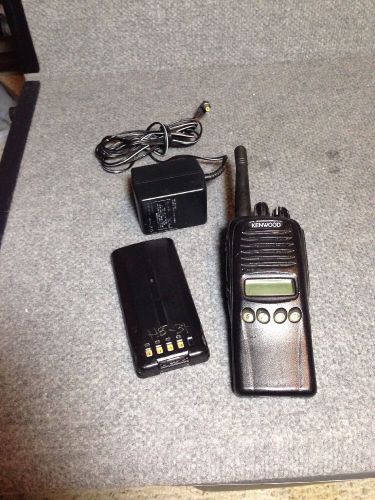 Nice kenwood tk-3180-k2 uhf fm transceiver portable radio for sale