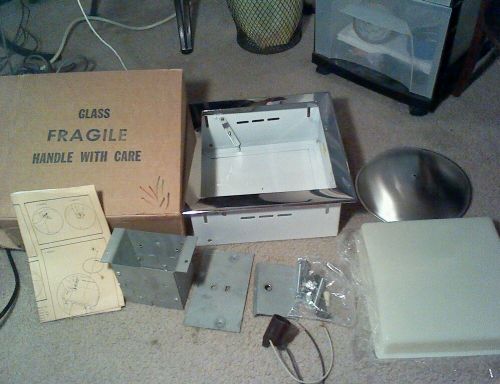 VINTAGE BUT NEW 100 WATT CHROME FRAME SEARS LIGHTING FIXTURE NEW IN BOX!!