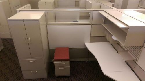 Teknion work stations 8&#039;x8&#039;x65 fully loaded pre-owned cubicals for sale