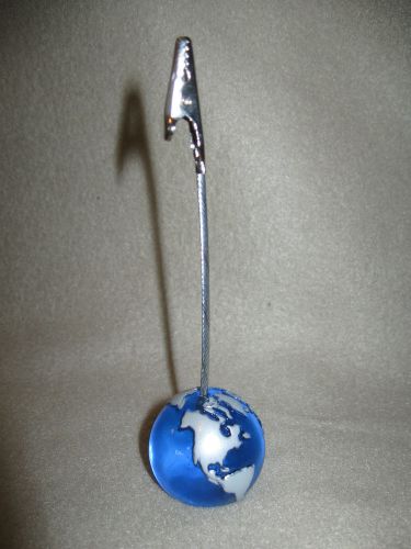 1 1/4&#034; GLOBE, WORLD EARTH MEMO HOLDER CLIP DESK RECIPES REMINDERS PICTURES NOTES