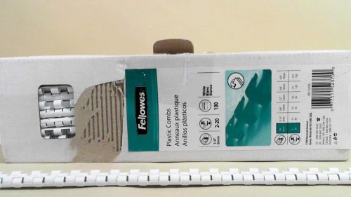 Fellowes Plastic Combs 100 Round Back White CRC52329 CHOP 393Xz1