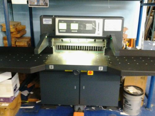 LIKE NEW  cutter Challenge 305XG  with program and air system ONLY 17000 STROKS