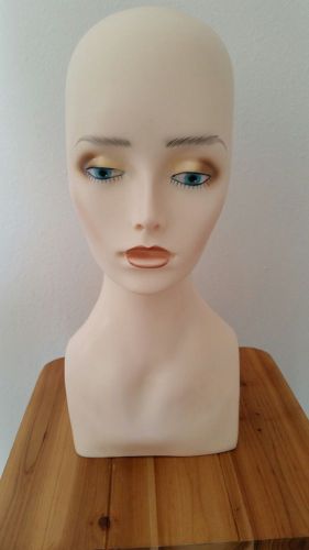 15&#034; Plastic Mannequin Heads Wigs Hats Scarves GREAT CONDITION!