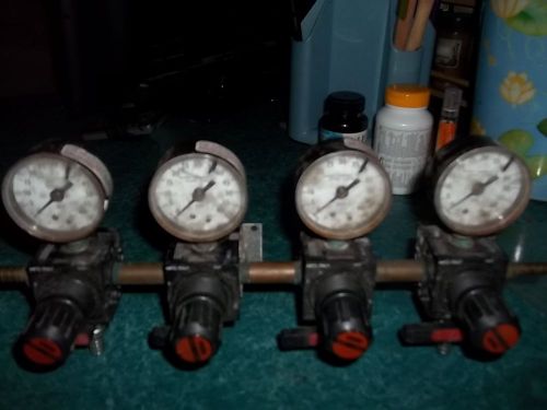 Used  4 way C02 secondary regulator 0-60 psi wallmount, Banner,1270b