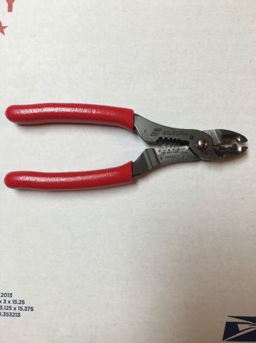 New Snap On Red Wire Cutter, Stripper And Crimper Pliers. Spots On Handles
