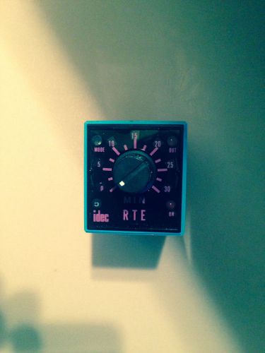 Idec electronic timer type rte-b22 120 vac for sale