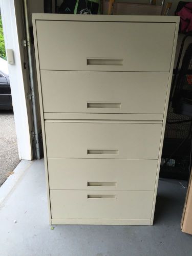Lateral file cabinet - five drawers - Beige Color -- Great Conditions