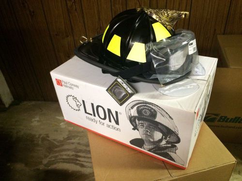 Lion / paul conway american classic helmet with ess goggles &amp; flip-downs - black for sale