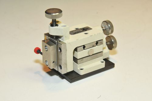 Rucker &amp; Kolls Model 329-1 XYZ Probe Positioner Micromanipulator w/magnetic base