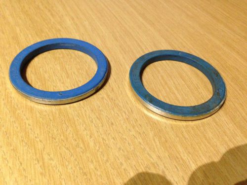 Thomas &amp; Betts (T&amp;B) Gasket, Stainless Steel &amp; Rubber, 1 1/4 Inch. Lot of 2