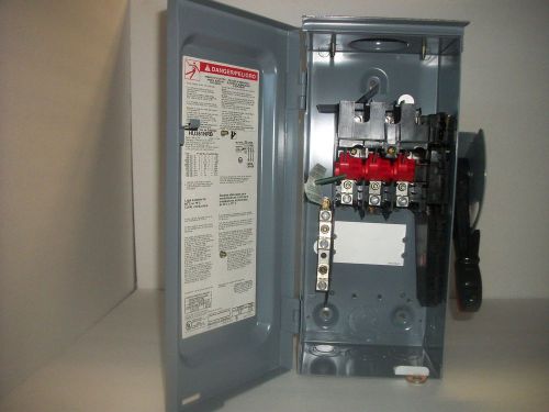 SQUARE D HEAVY DUTY 30 AMP SAFETY SWITCH ENCLOSURE Hub#14365002d