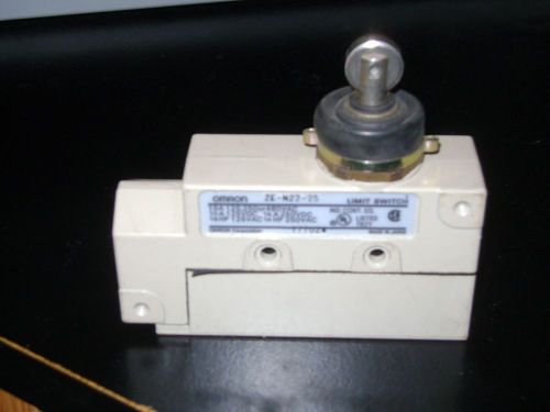 Omron ZE-N22-2S Limit Switch NEW