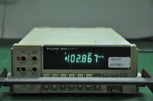 Fluke 8842A Digital Multimeter(2-/ 4-wire resistance measurement,Up-10 reading/s