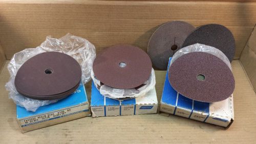 Lot of 42 Carborundum/Norton Abrasives Resin Fibre Discs 7 x 7/8 36/80/120 Grit