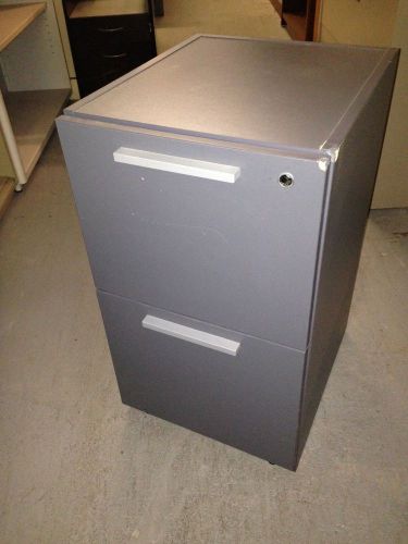 ***2 DRAWER LETTER SIZE FILE CABINET in GRAY COLOR LAMINATE*** PICK UP ONLY ***