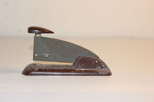 Vintage Swingline Speed Fastener 4 Desk Top Stapler Brown.