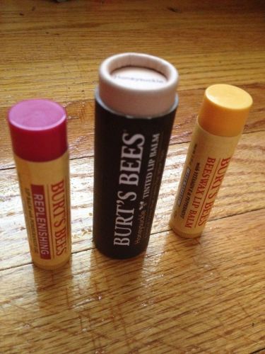 BURT&#039;S BEES Tinted &amp; Non-tinted Lip Balm • Lot of 3 • Honeysuckle • Peppermint