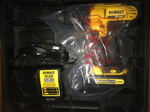 NEW DeWALT DCD771 LITHIUM ION 20V Cordless Drill/ Driver Kit