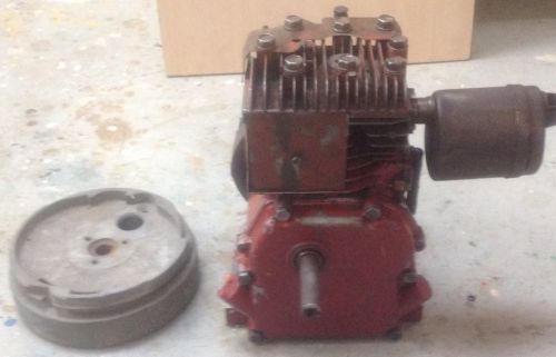 VINTAGE Briggs &amp; Stratton ENGINE/MOTOR For Parts Or Repair. Red