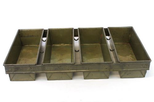 Ekco I 5 Engineered  Spring Tempered &#034;D&#034; Welded Four Strap Commercial Bread pan
