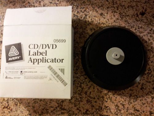 Avery CD/DVD Custom Label Applicator, Black, (05699) - 1
