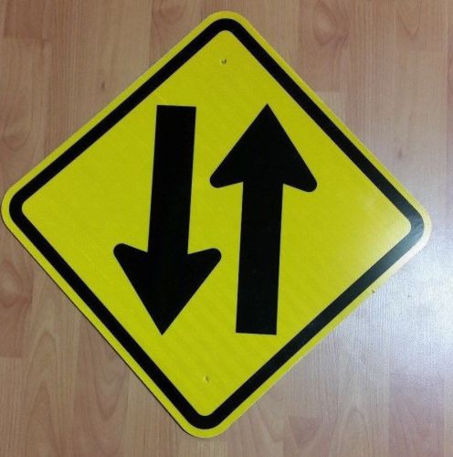 Two way traffic aluminum sign engineer grade prismatic reflective 16&#034; x 16&#034; for sale
