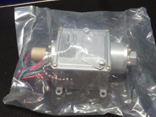 CCS Pressure Switch, Model 606GE232, New - 3089