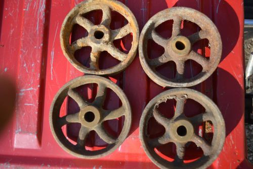 4 small Vintage metal wheels